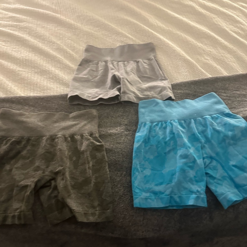 Shorts - Picture 2 of 2